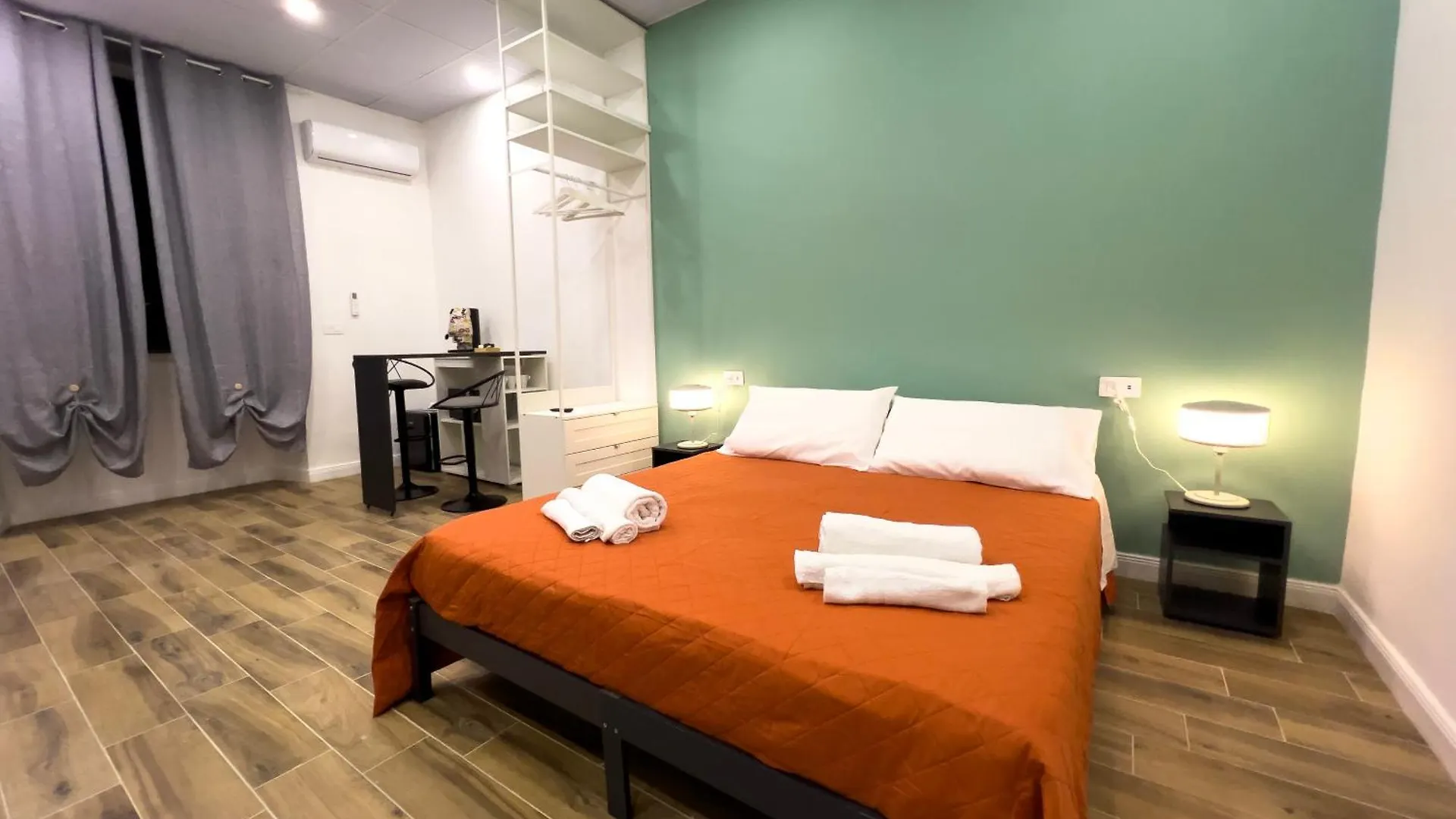 Aura Apartments Napoli 招待所